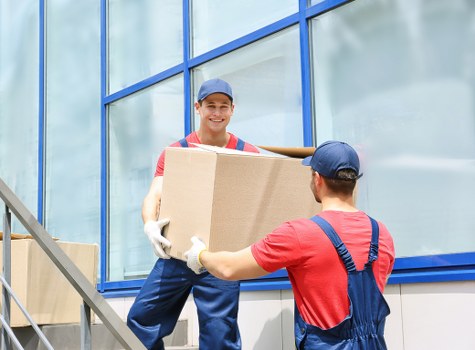Man and Van Catford moving team introduction in a local service setting